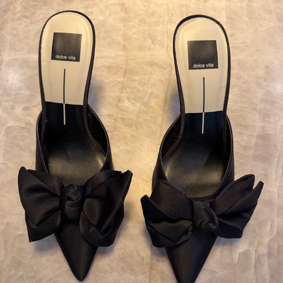Dolce Vita Black Heels with Bow Accent - Picture 5 of 8